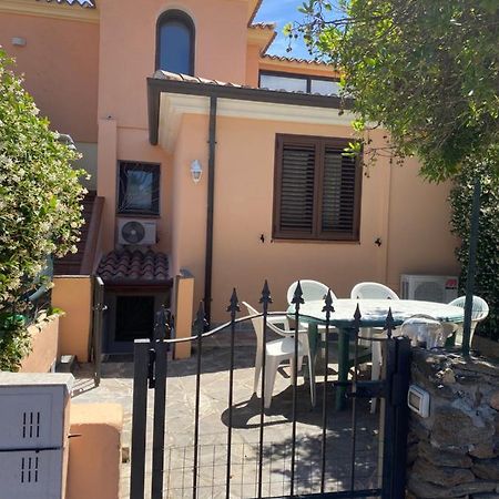 Tavernetta Smeraldina San Teodoro  Exterior foto